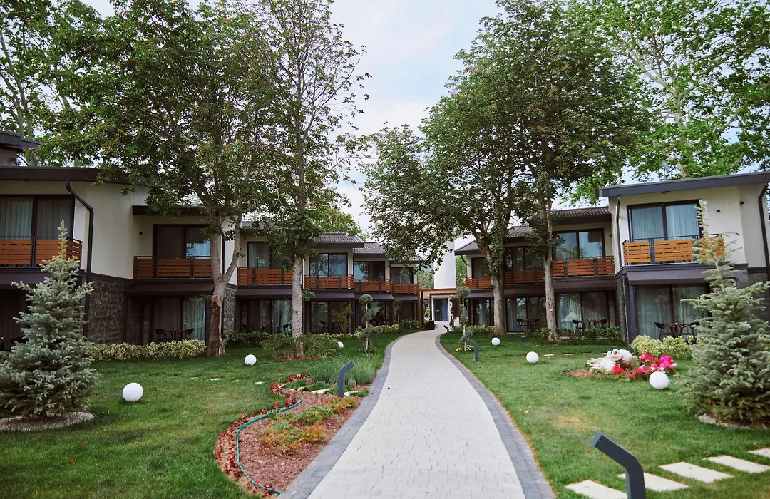 Parmos Otel-1
