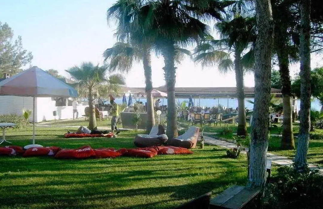 Clover Magic Nova Beach-1
