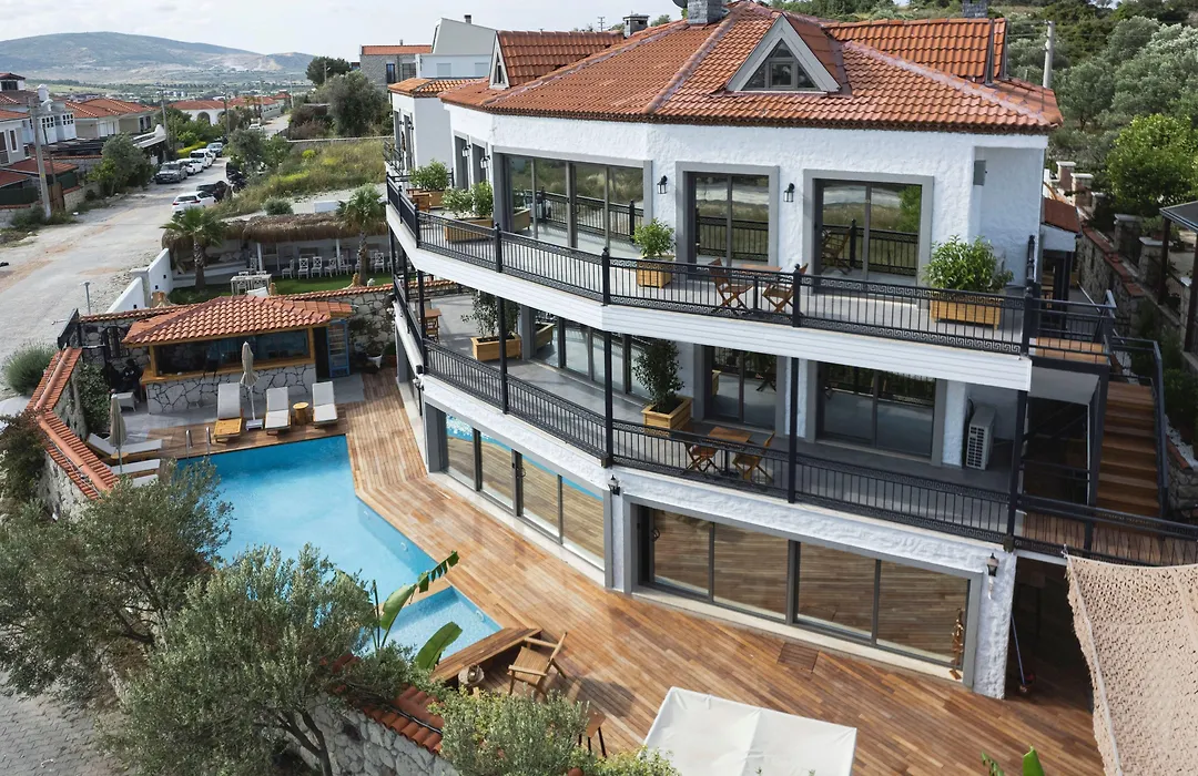 Lunas Alacati-1