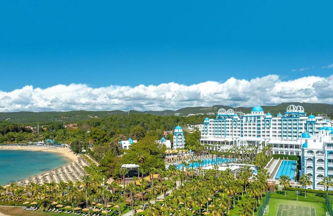 Rubi Platinum Spa Resort & Suites-1
