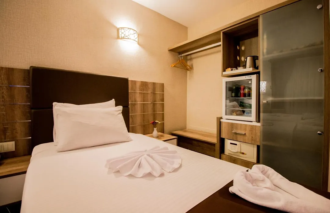 Business Han Hotel-1
