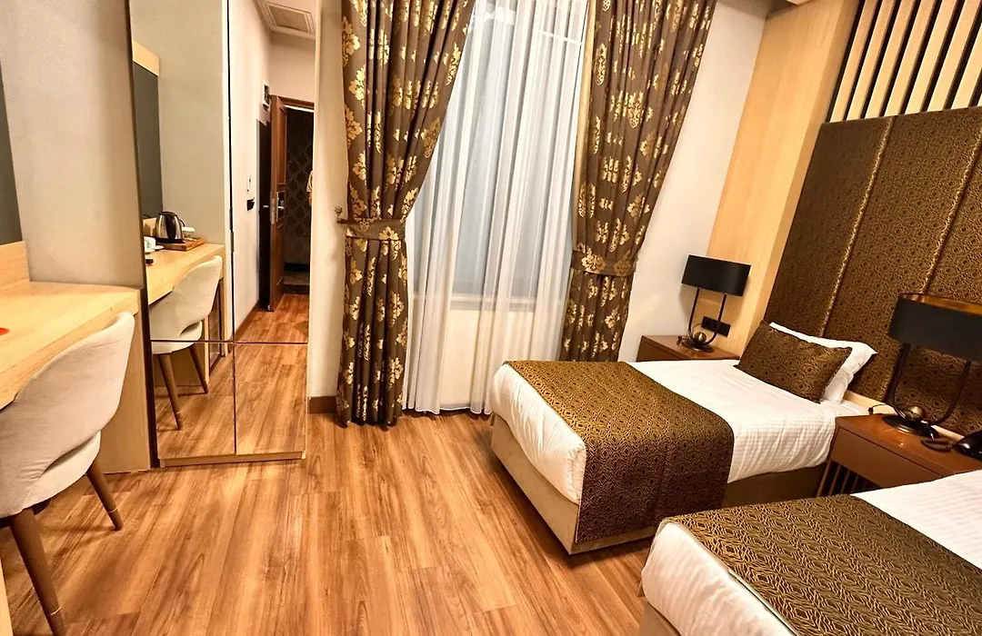 Pell Palace Hotel & Spa-1