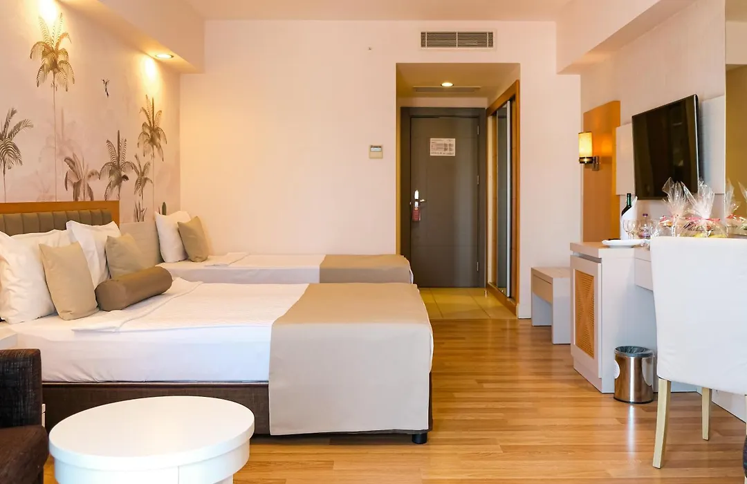 Side Aluna Hotel-1