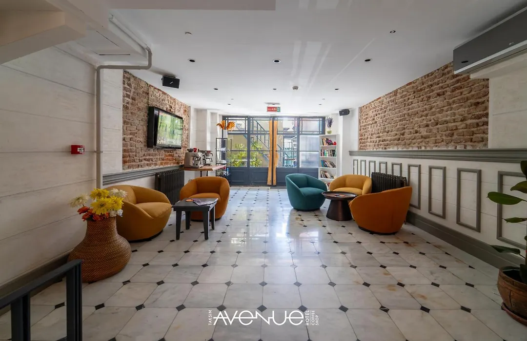 Taksim Avenue-1