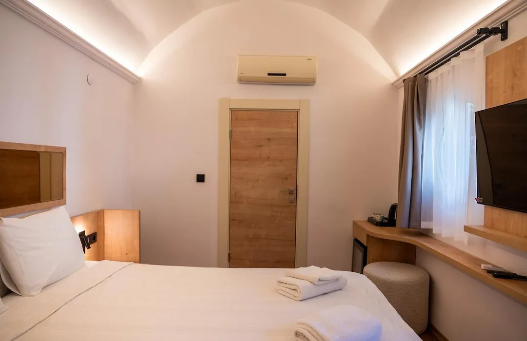 Sunmed Lodge-1
