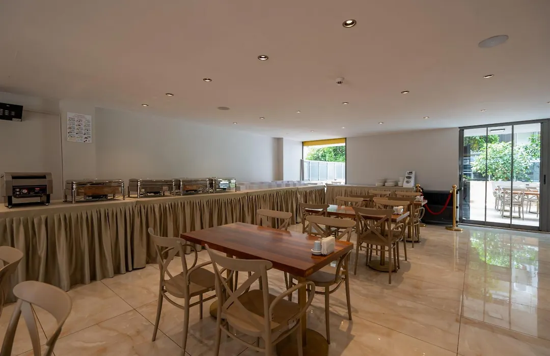Fifty5 Suite Hotel-1