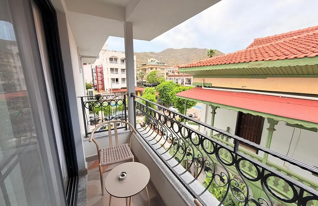 Ida Hotel-1