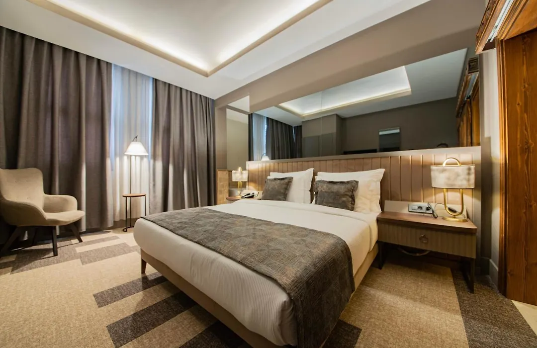 Four Mansions Hotel-1