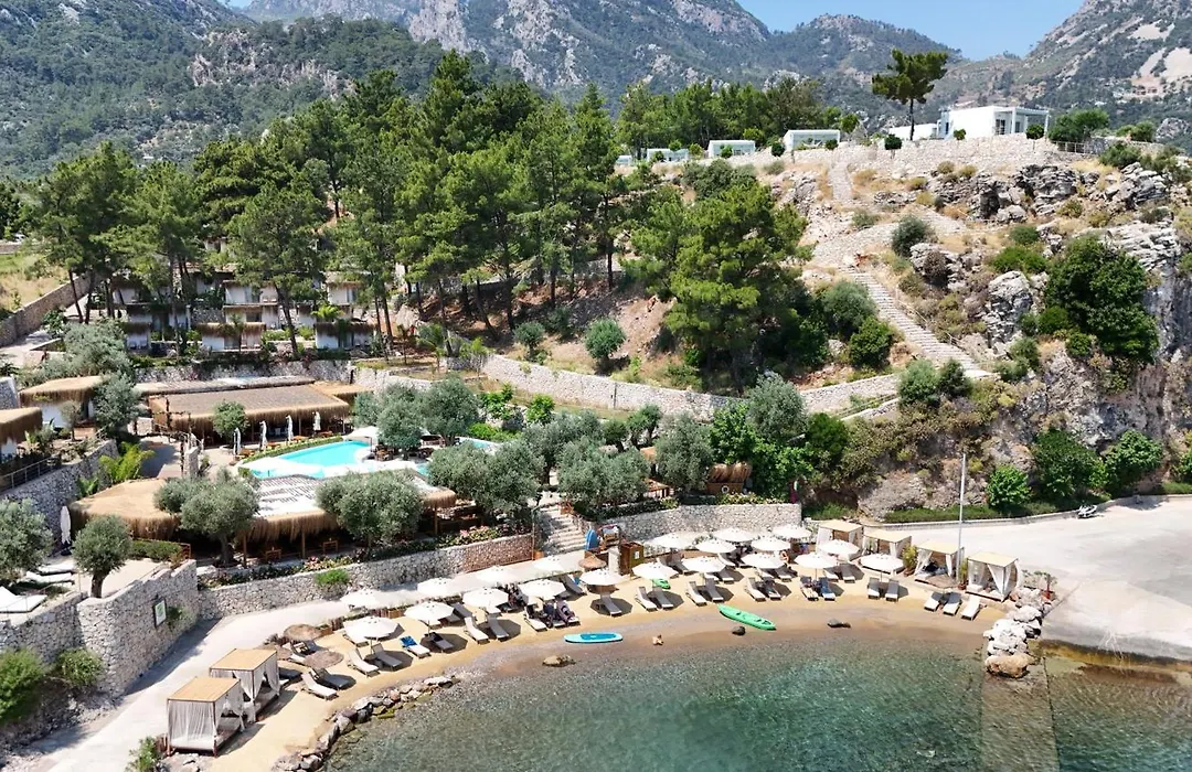 Z-Villas Beach Hotel-1