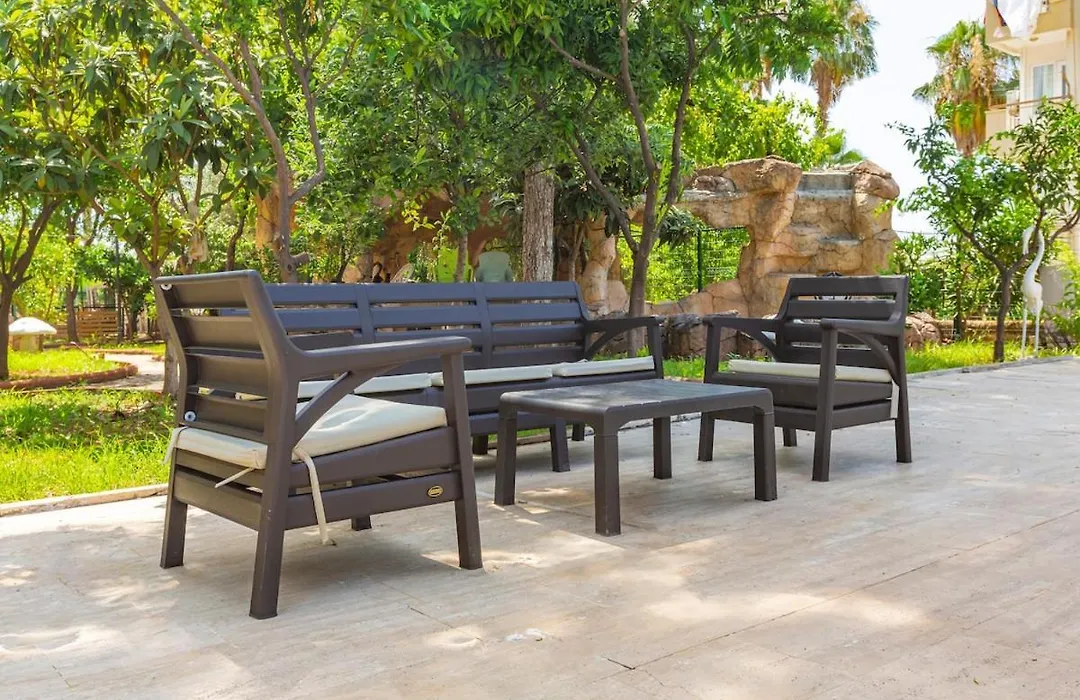 Melissas Suites Lara-1