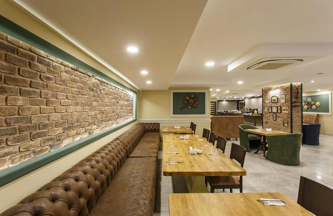 Antroyal Hotel-1