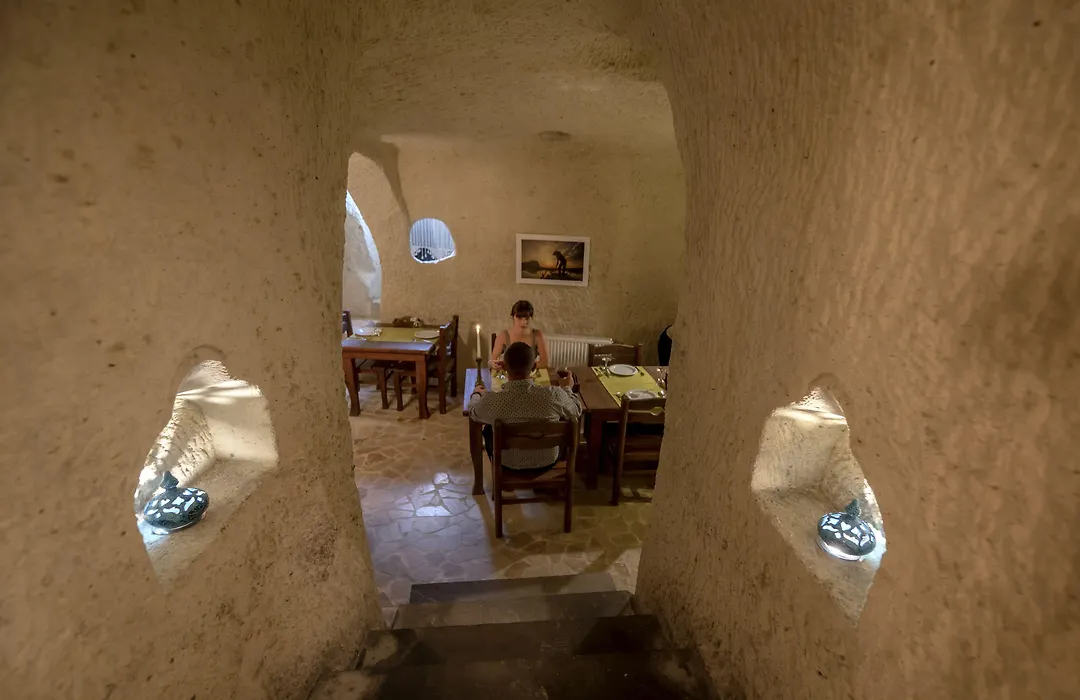 Sinasos Palace Cave Hotel-1