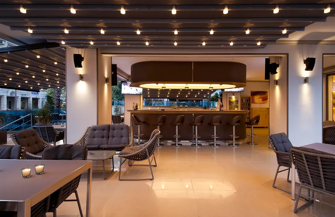 Jan De Wit Design Hotel-1
