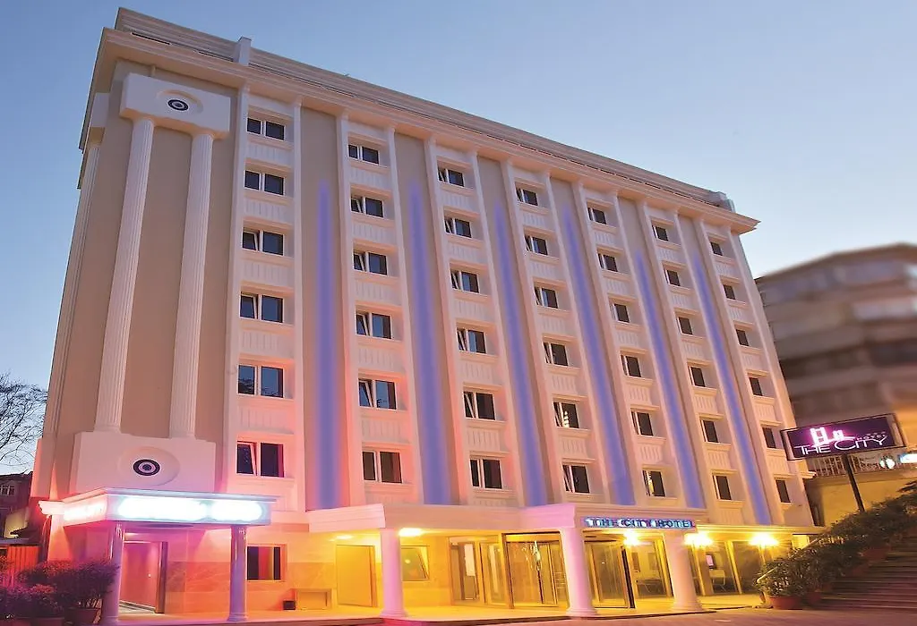 The City Hotel-1