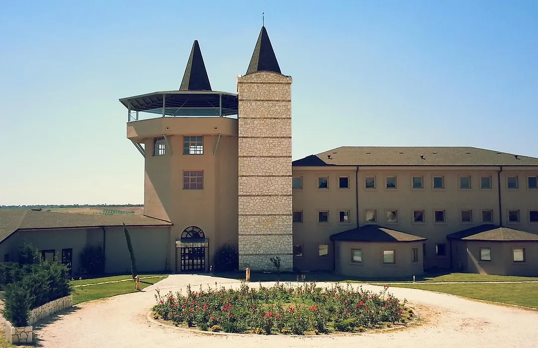 Bakucha Vineyard Hotel ve Spa-1