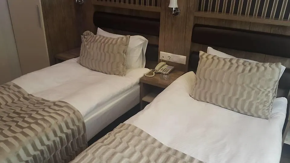Vera Hotel-1