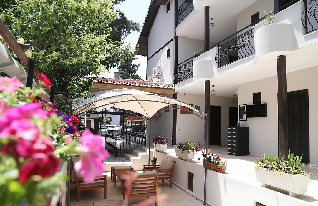 Derin Luxury Hotel-1