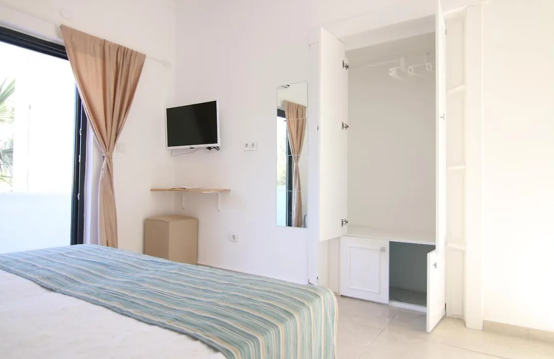 Otel Marinada-1