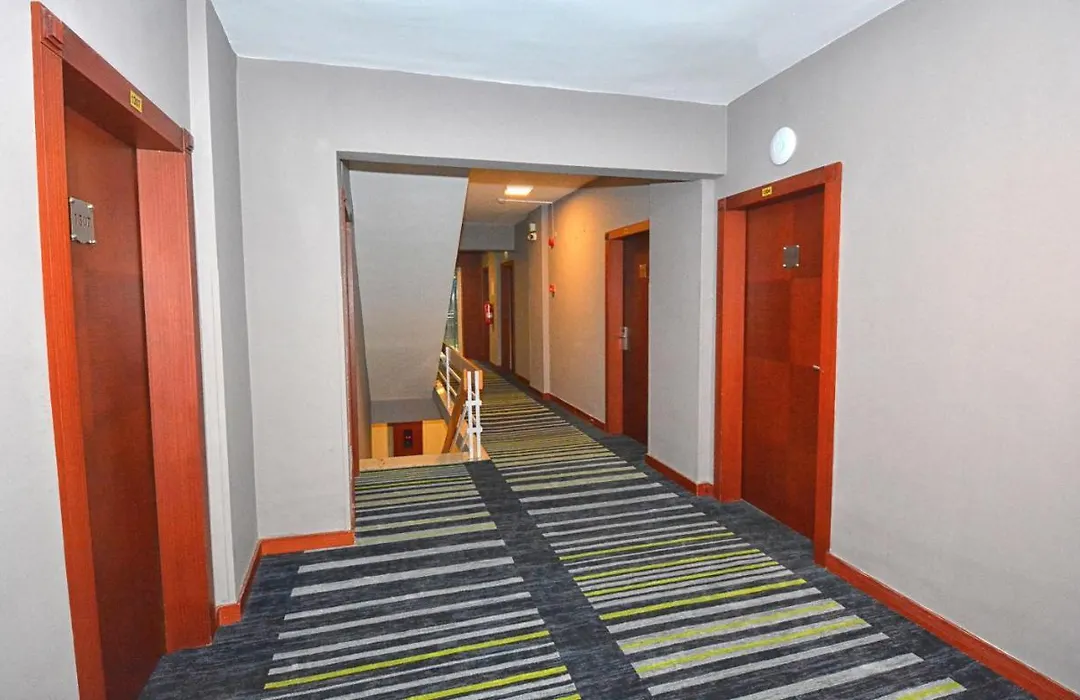 Bulvar Hotel-1