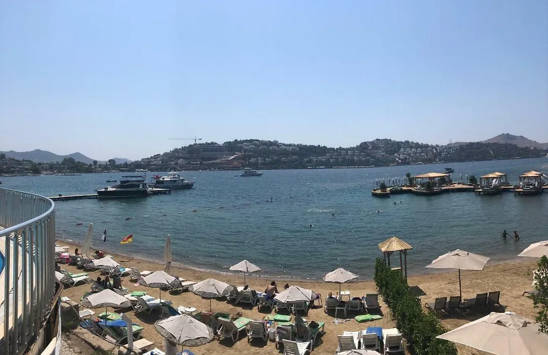 Tilkicik Yali Daireleri Yalikavak Bodrum-1