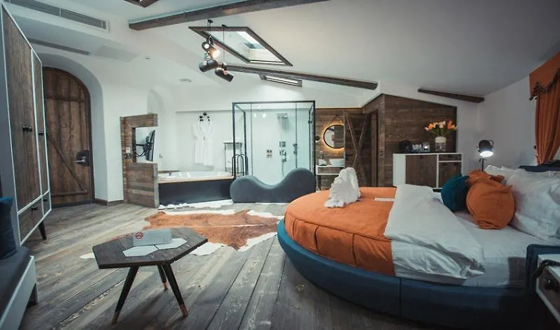 Cephanelik Boutique Hotel-1