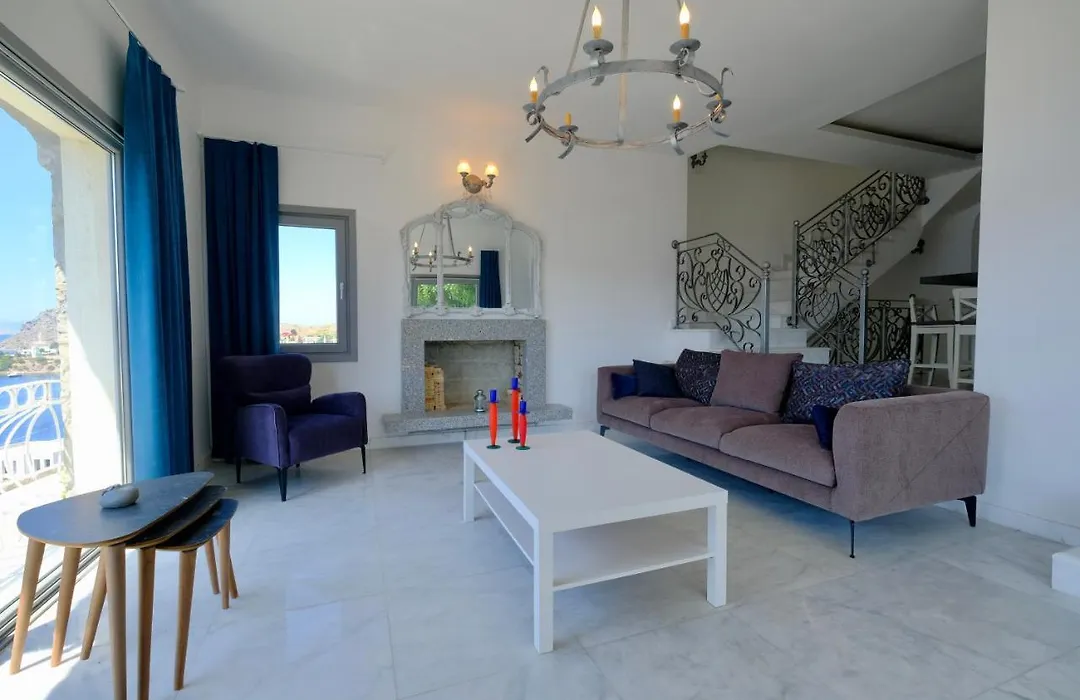 Ultra Lueks Villa-1