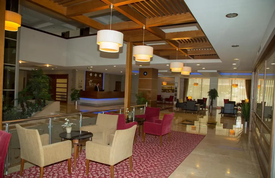 Mom Hotel-1
