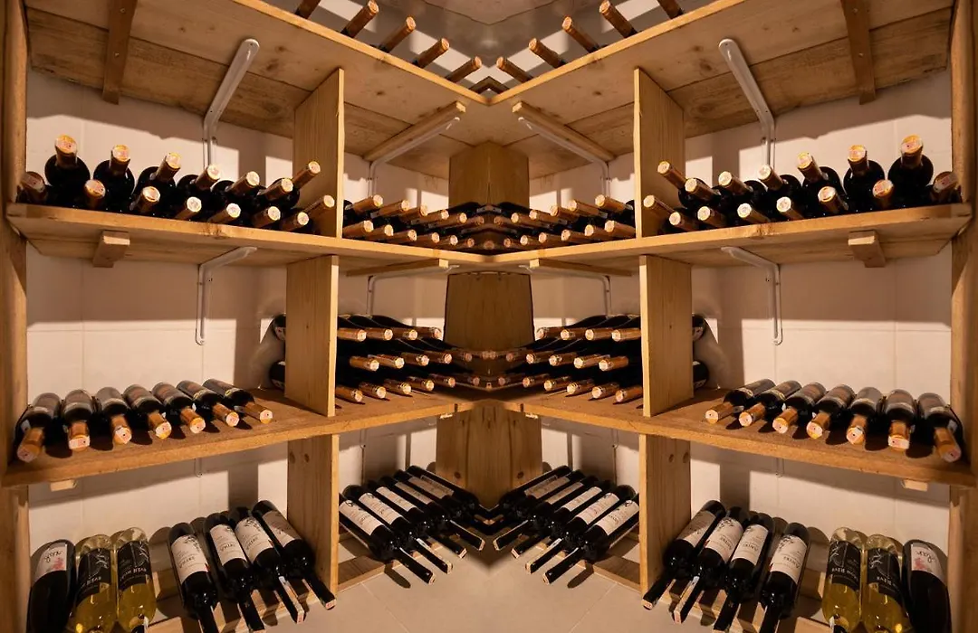 Vino Alacati-1