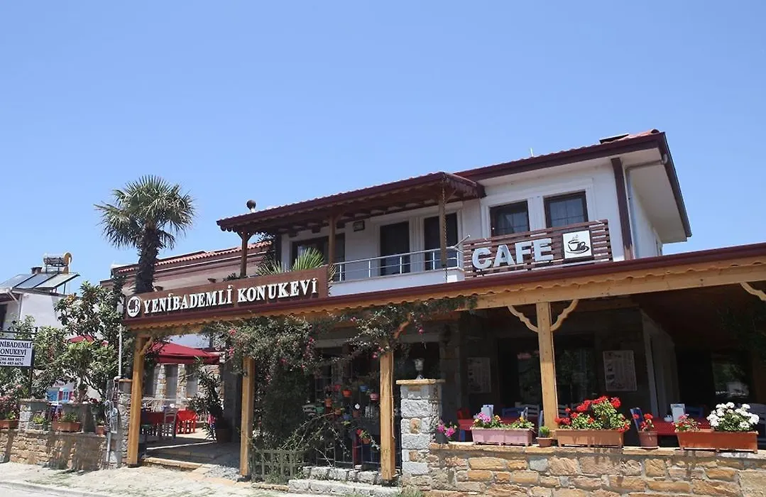 Yeni Bademli Konuk Evi-1
