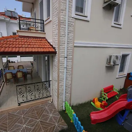 Villa Heyday-2