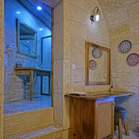 Vigneron Cave Hotel-2