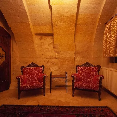 Center Cave House-3