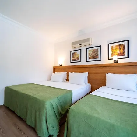 Qualia Hotel-2
