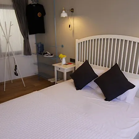 Achilles Otel-2