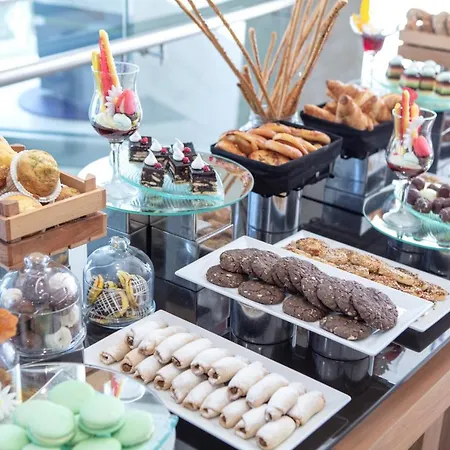 Doubletree By Hilton Istanbul Atasehir Hotel & Conference Centre-3
