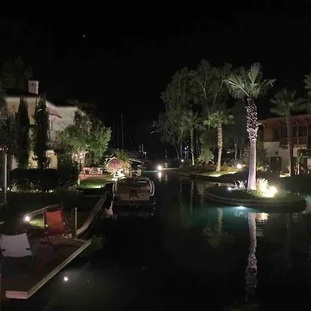 Sea Canal Townhouse-2