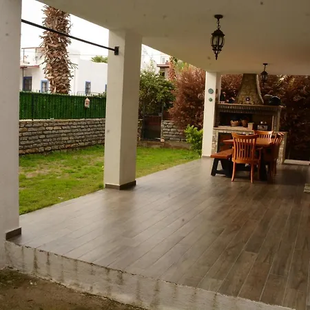 Bodrum-Bitez Arasinda, Huzurlu Bir Aile Evi-3