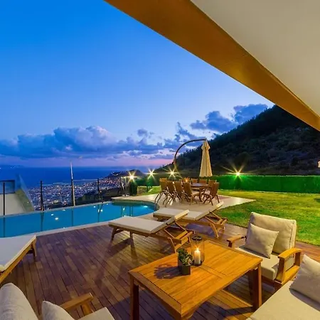 City And Sea View Pool Luex Villa-3
