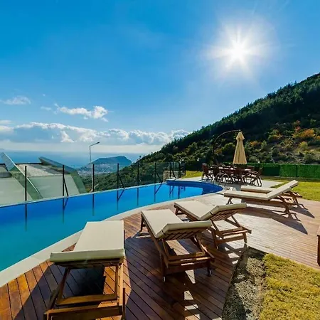 City And Sea View Pool Luex Villa-2