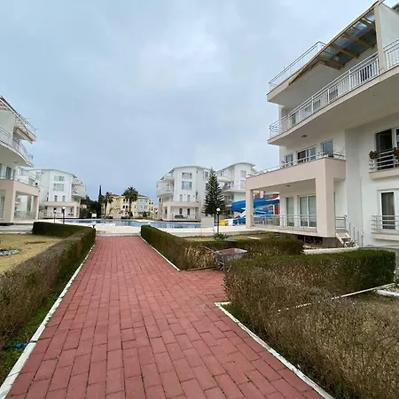 Lovely 3 Bedrooms Luxury Apt With Pool And Gym-2