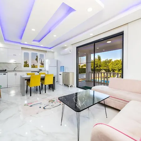 Marvelous Villa With Private Pool In Muratpasa-3