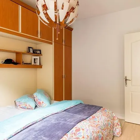 Cosy Flat In The Center-2