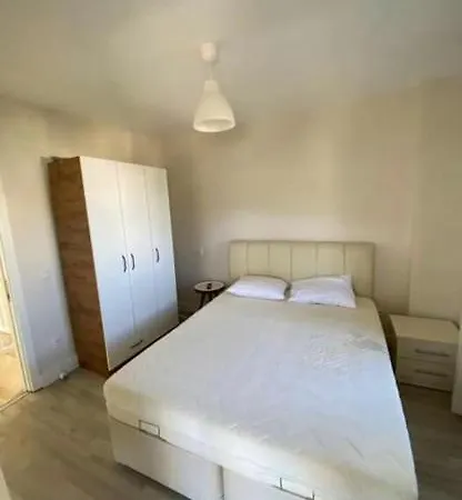 Lueks Muestakil Villa-2