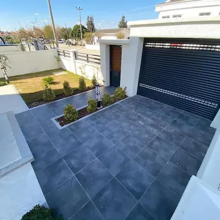Room In Villa - Cheerfull Brand New 4 Bedrooms Villa With Pool-3