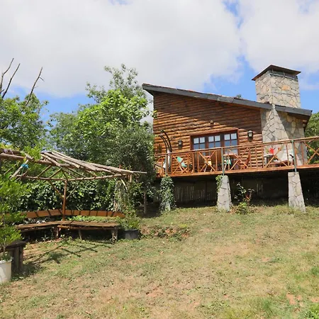 Cozy Mountain House Surrounded By Nature In Beykoz-3