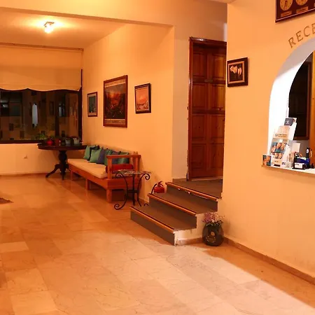 Arya Hotel-2