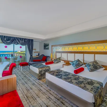 Justiniano Deluxe Resort-2