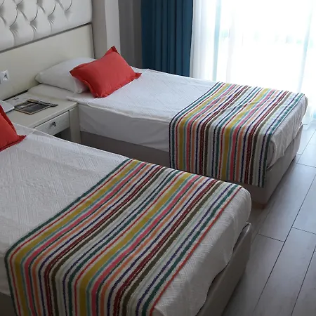 Tropical Hotel-2