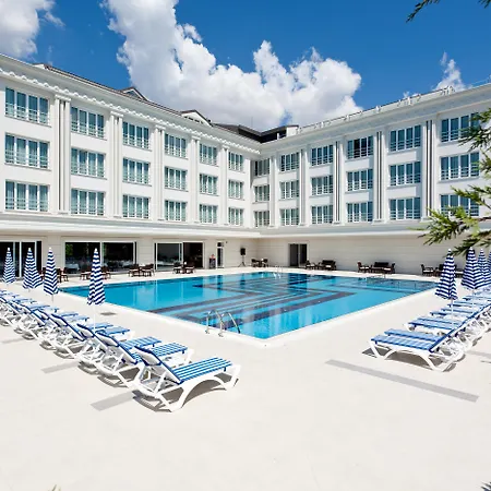 Mercia Hotels & Resorts-2