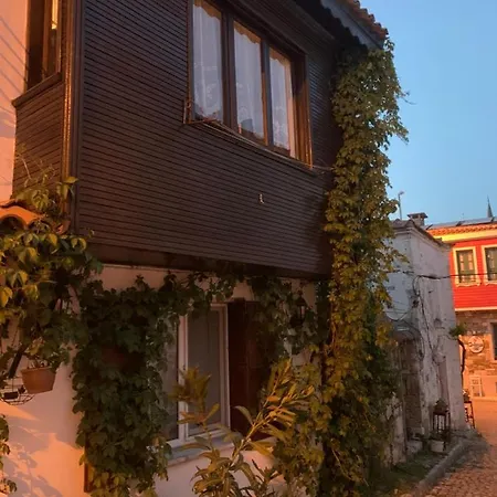Sakli Konak Bozcaada-2